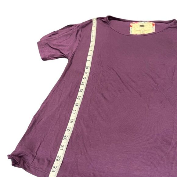 Cupio Plum Short Sleeve Slit Top Stretch Purple Women's Size Small - Picture 8 of 9